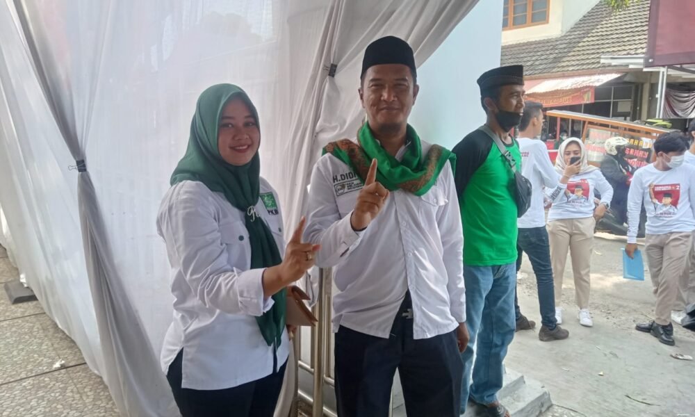 Penyerahan Pemberkasan Partai  Kebangkitan Bangsa  (PKB ) Ke KPU Kota Serang